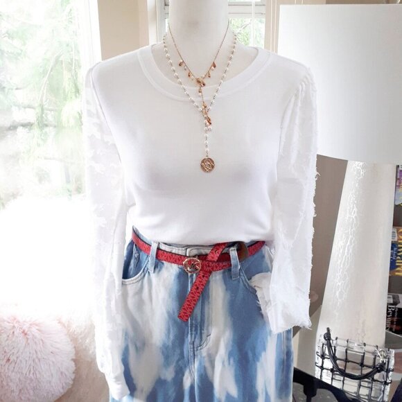 EUC Cupio white soft feel top w/ abstract floral sheer effect statement sleeves - Picture 8 of 11